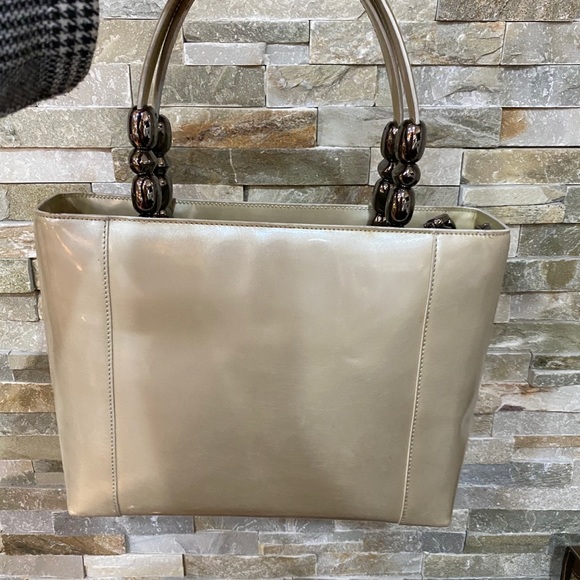 Christian Dior Patent Beaded Malice purse - Picture 3 of 14